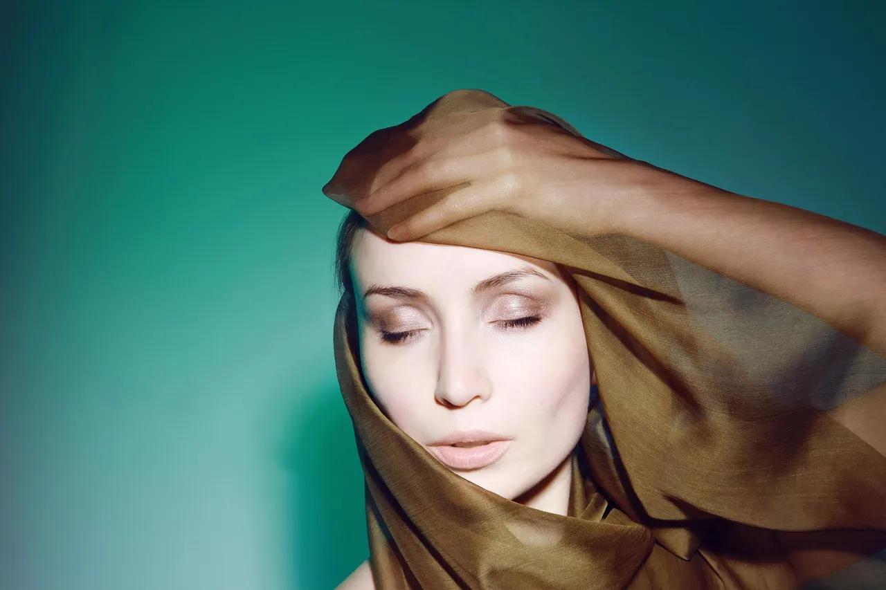 Apple Green Linen Square Foulard Head Wrap Scarf