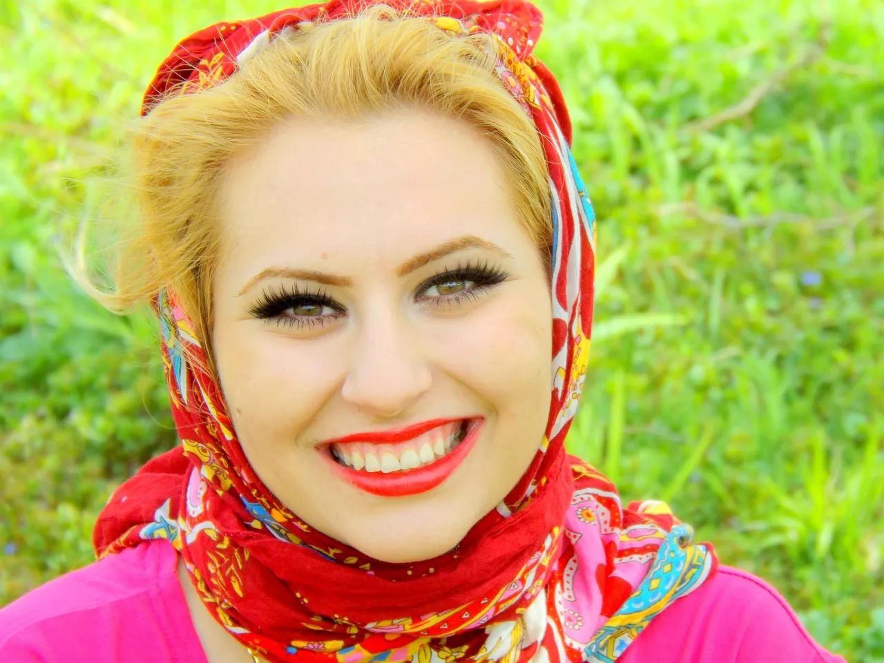 Red Cupcake Neck Wrap Shawl 100% Silk Scarf
