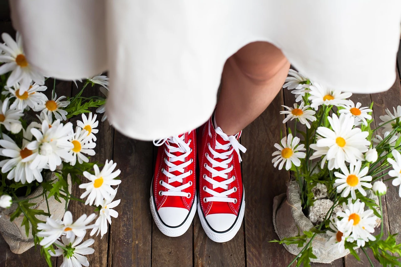 Red White Black Sneakers Sorrento Sandals