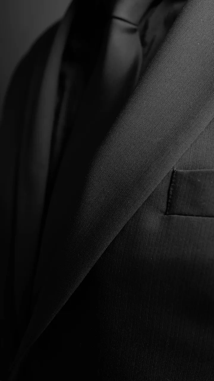 Dark Gray Single Breasted Formal Suit