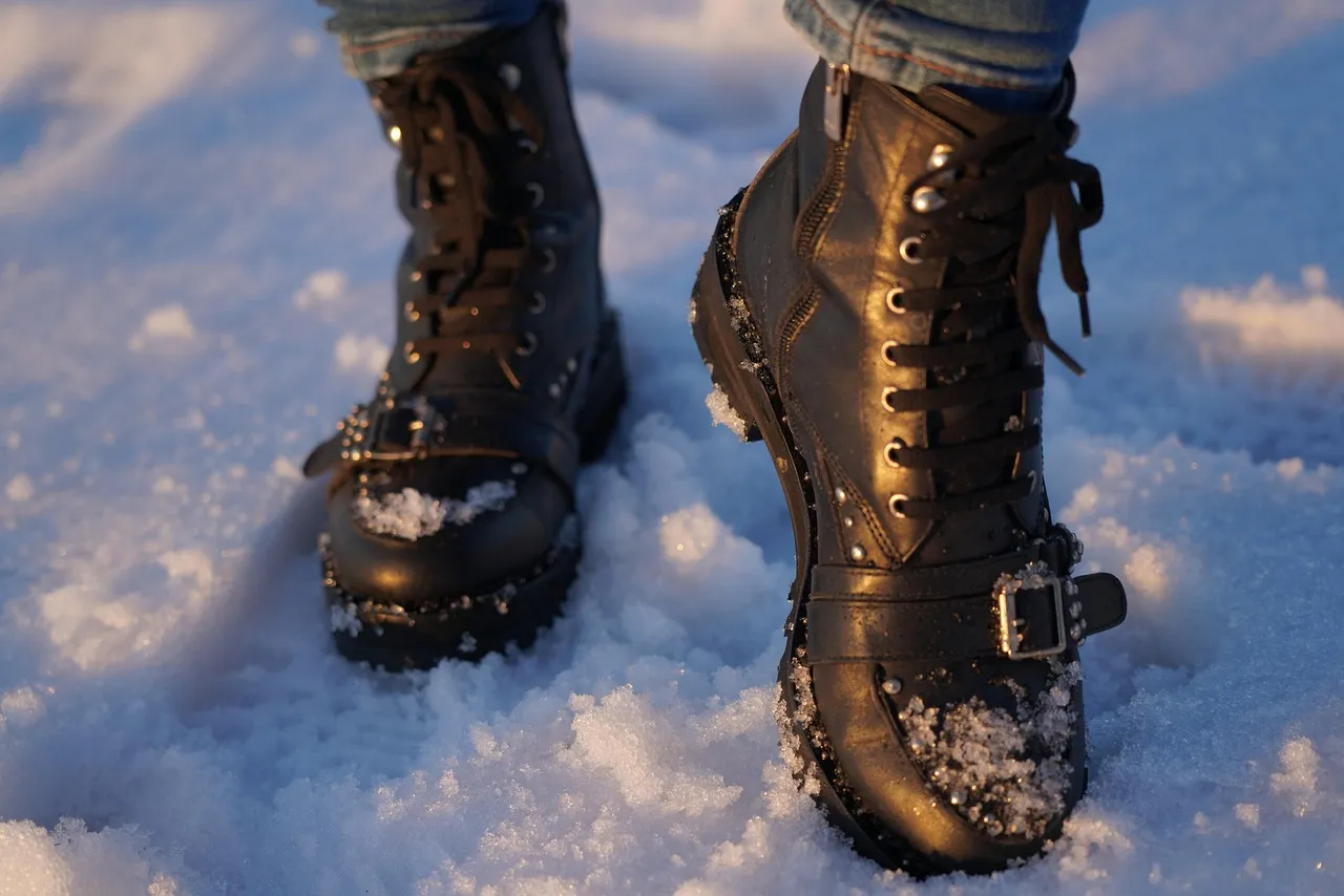 Black Leather Boot