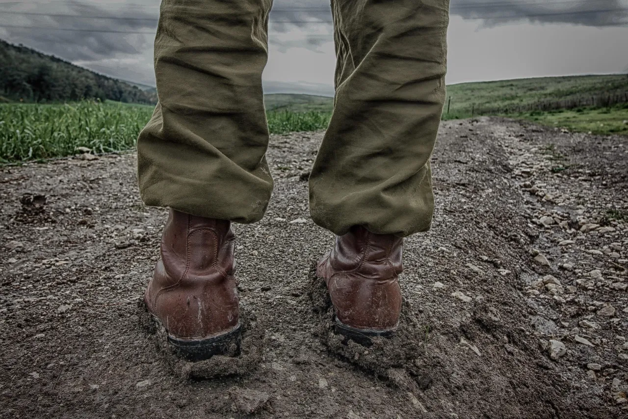 Black Polyester Boot